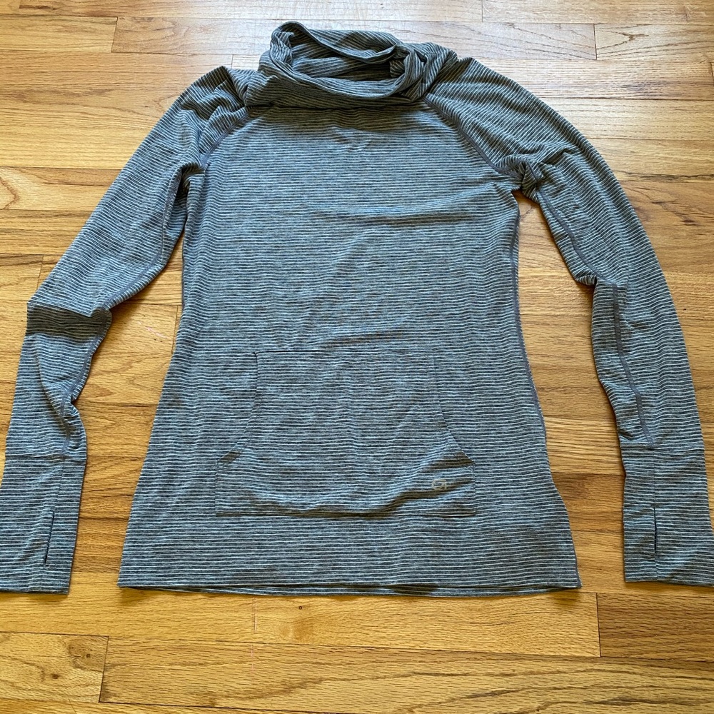 Women’s striped workout shirt.